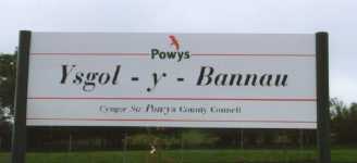 Ysgol y Bannau